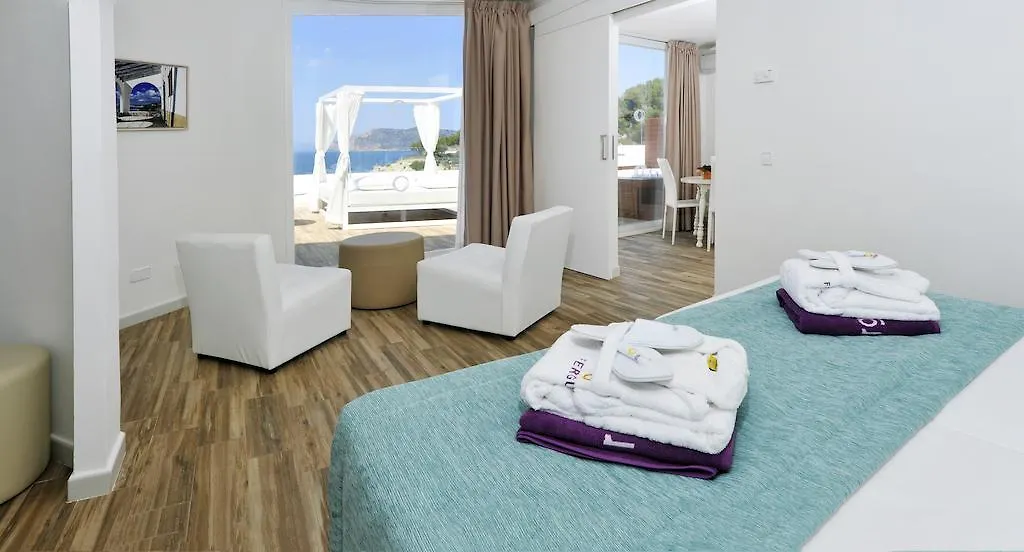 Fergus Style Cala Blanca Suites Santa Ponsa